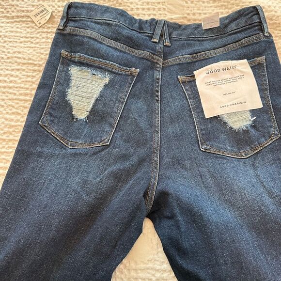Good American NWT Jeans- Size 15 - Picture 2 of 5